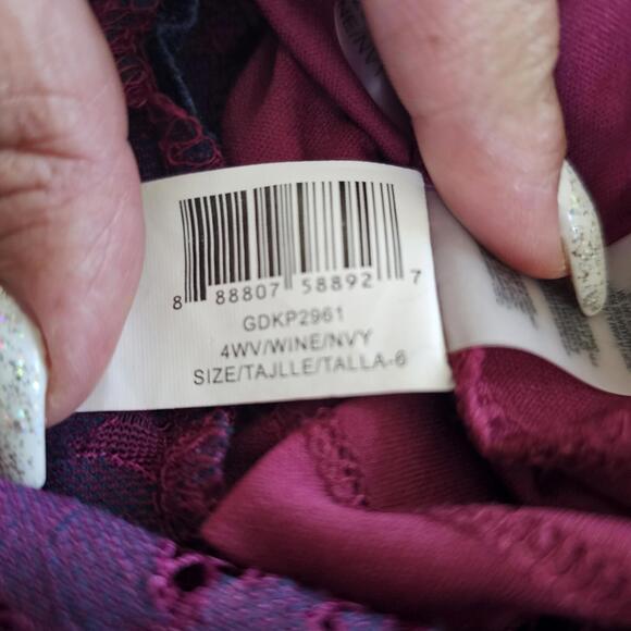 Guess Dress Spaghetti Strap Above The Knee Lace Corset Women's Size 6 - Picture 12 of 12